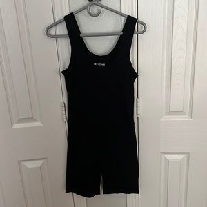 Set Active shortysuit